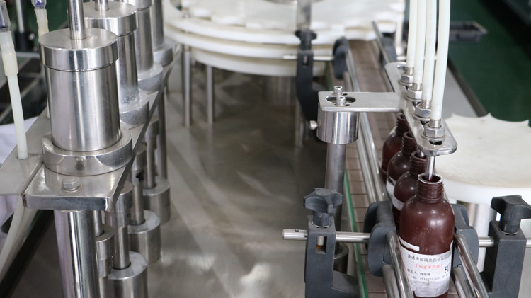 prodhim 5 makine galoni mbushëse dylli makine mbushëse të nxehtë qese mbushëse ujë mbushje makinë